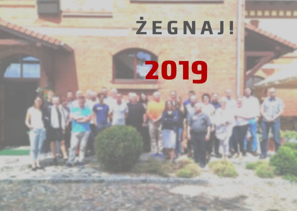 Zdjęcie z napisem - żegnaj 2019